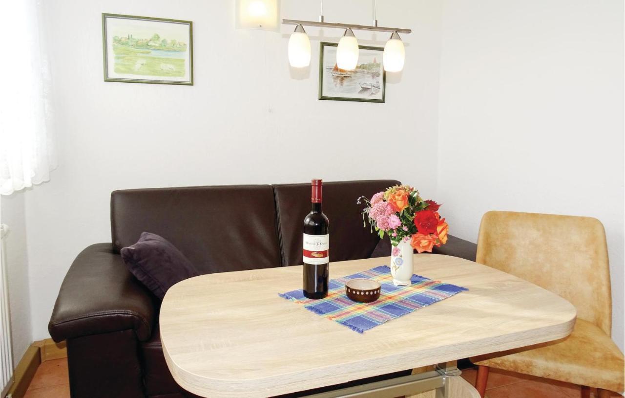 Nice Home In Insel Poel With House Sea View Екстериор снимка