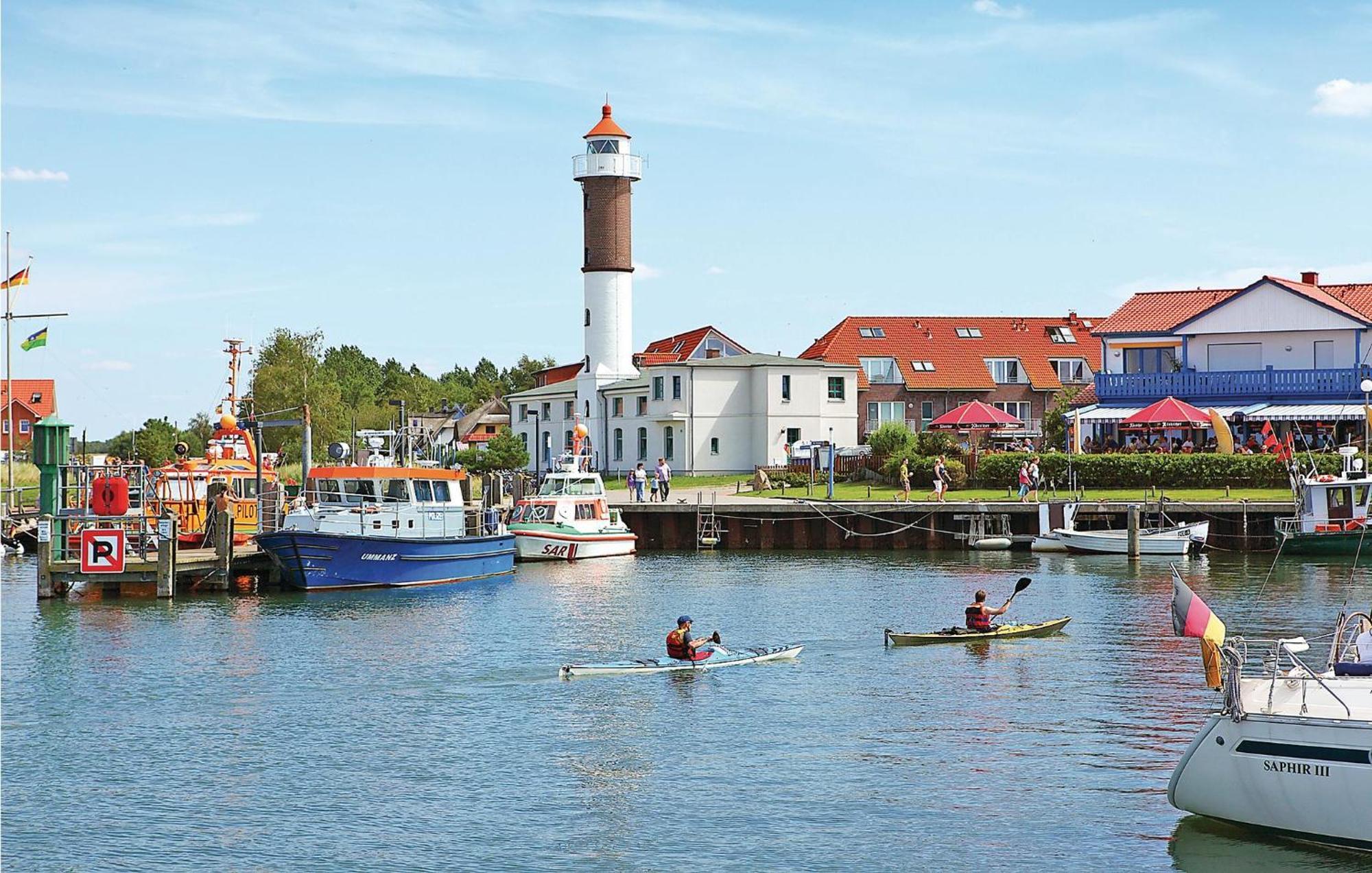 Nice Home In Insel Poel With House Sea View Екстериор снимка